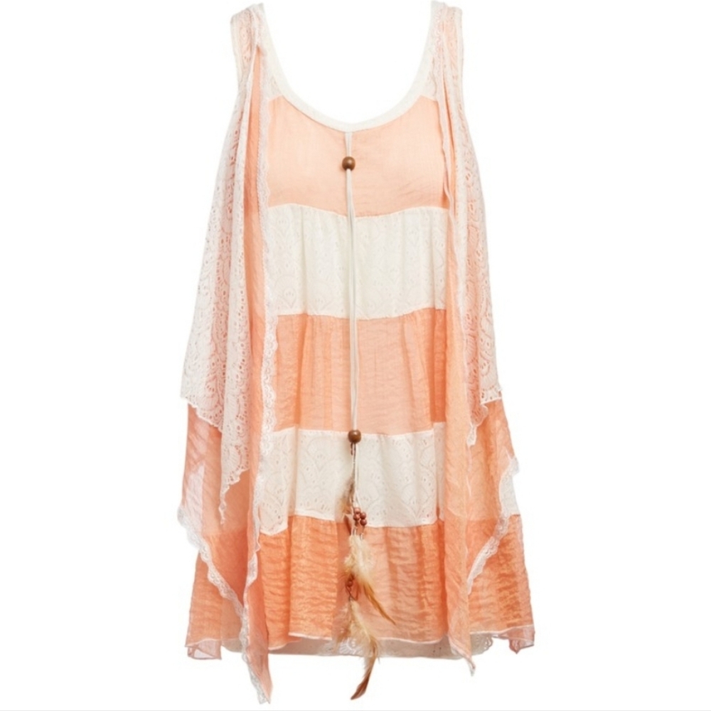 NWT Peach and White Lace Layered Tank Top